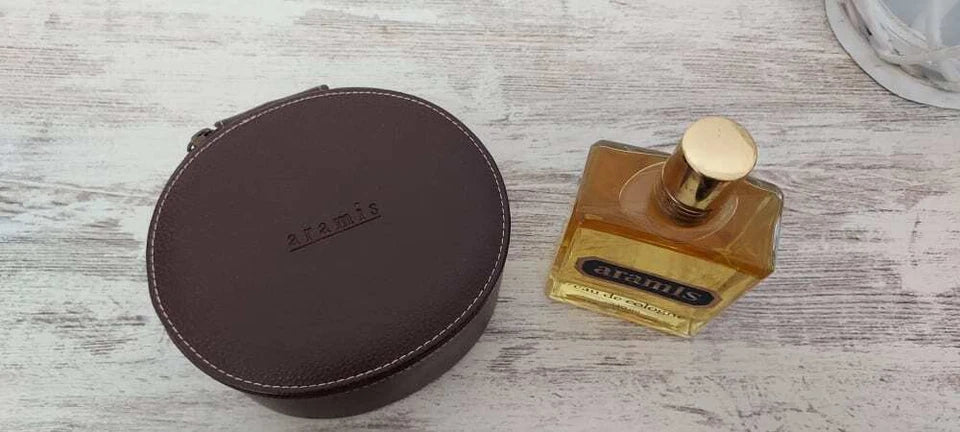 Aramis pour Homme EDC (eau de cologne SPLASH) 240ml + Accessories. Vintage rare.
