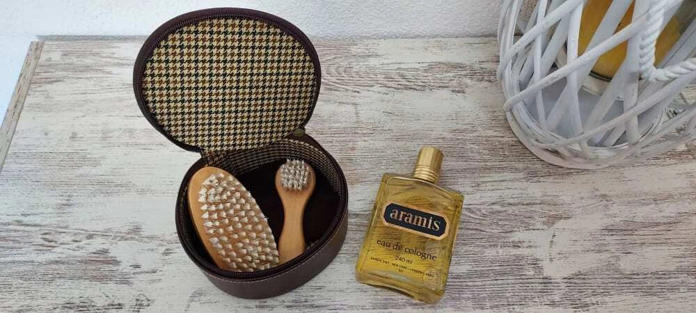 Aramis pour Homme EDC (eau de cologne SPLASH) 240ml + Accessories. Vintage rare.