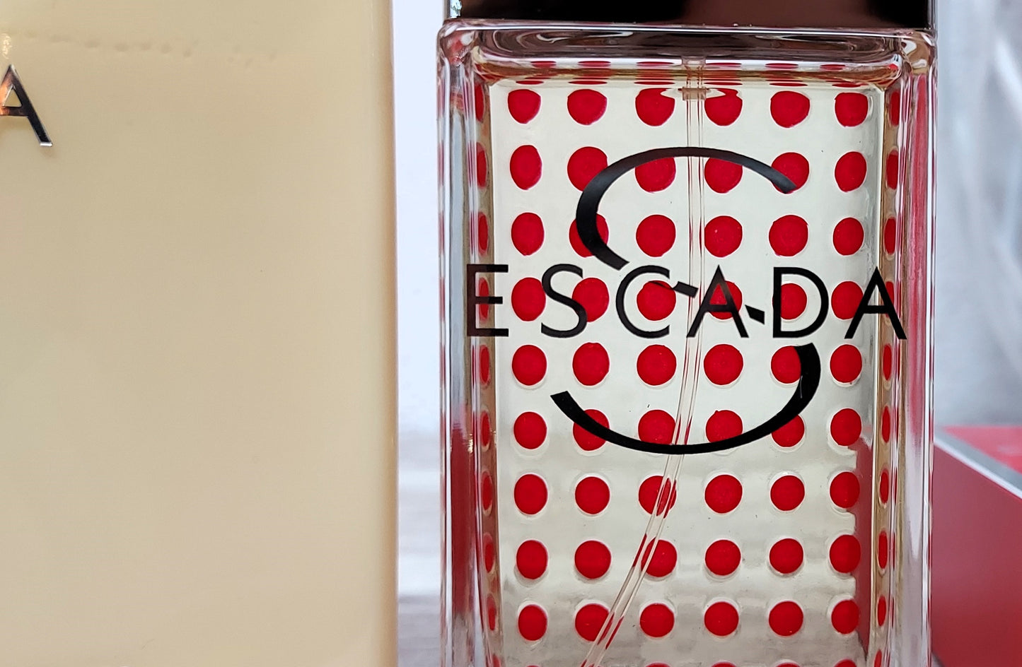 Escada S EDP (eau de parfum) 50ml + Body Lotion 200ml. Discontinued vintage.
