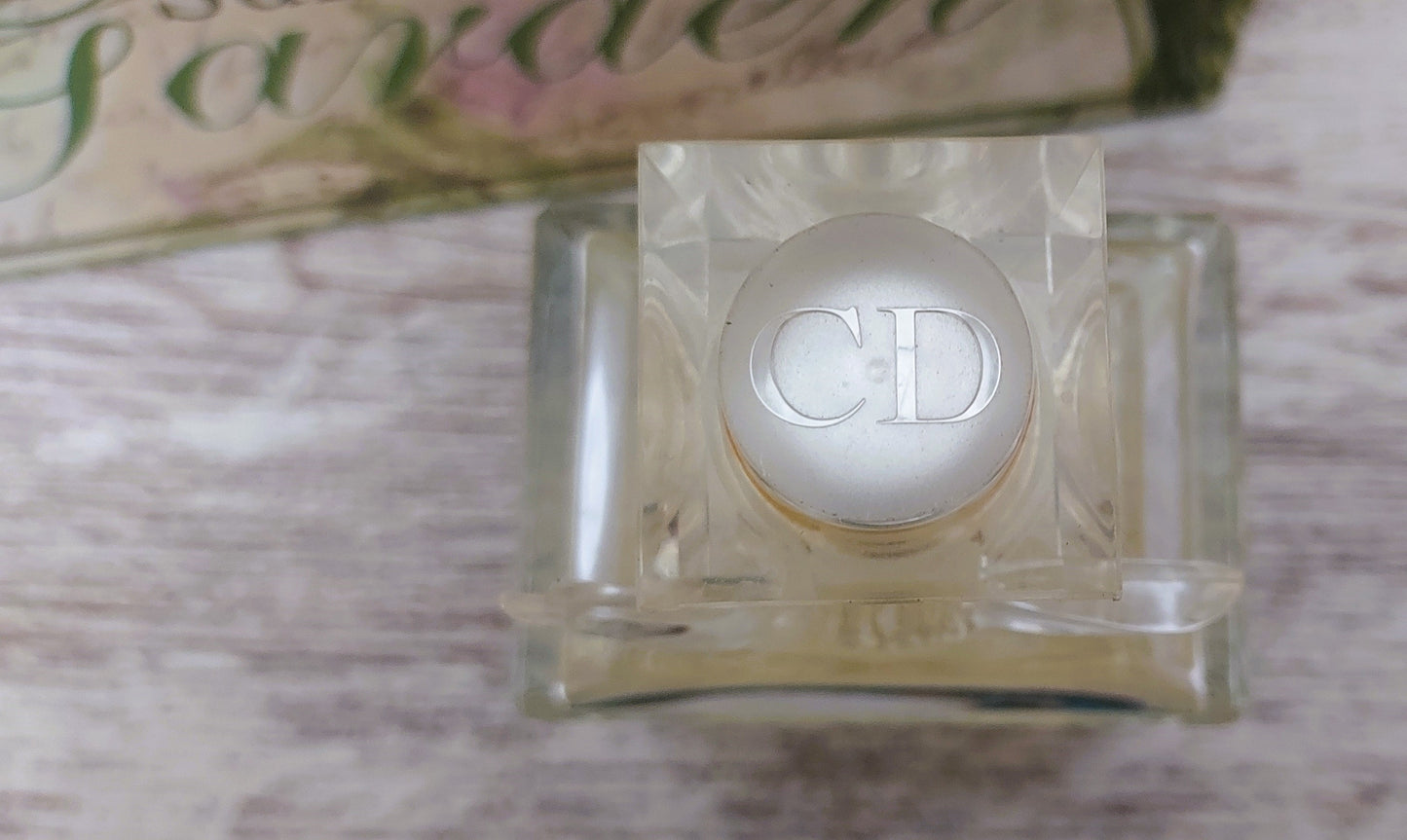 Miss Dior CHERIE Dior EDT (eau de toilette) 100ml. Perfume level as shown in the pictures.