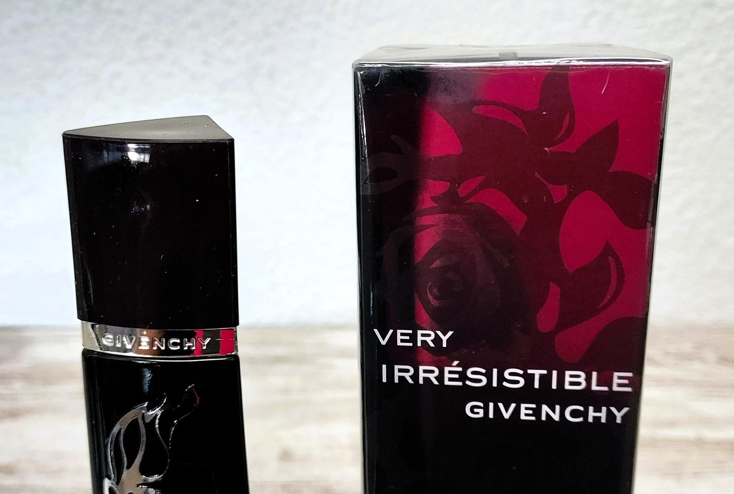Very Irresistible l'Intense Givenchy EDP (eau de parfum) 50ml. Discontinued.