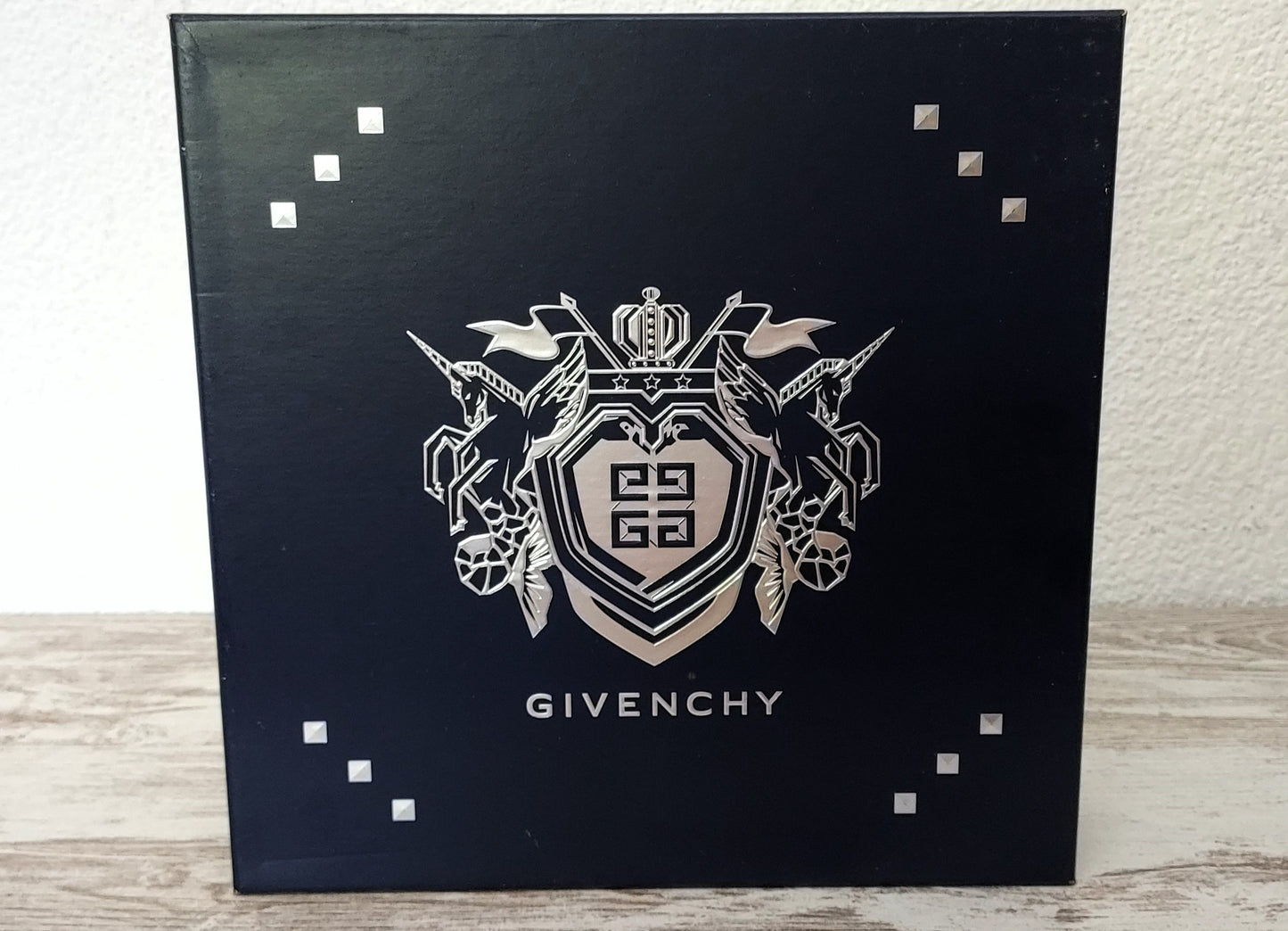 Pi Neo Givenchy EDT 100ml + After Shave 50ml + Shower Gel 50ml. Discontinued.