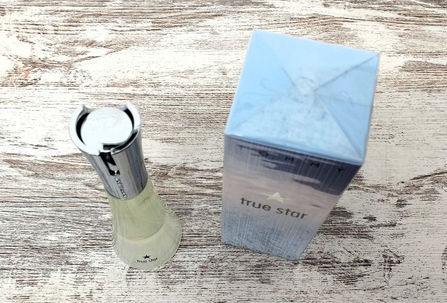 True Star Woman Tommy Hilfiger EDP (eau de parfum) 100ml. Discontinued vintage.
