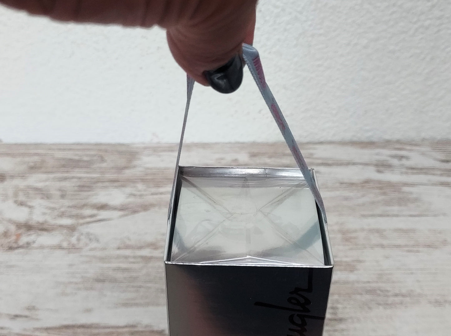 Innocent Thierry Mugler EDP (eau de parfum) 15ml. Discontinued vintage rare.