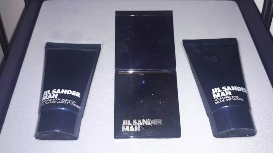 Jil Sander Man EDT (eau de toilette) 50ml + After Shave 50ml + Shower Gel 50ml.