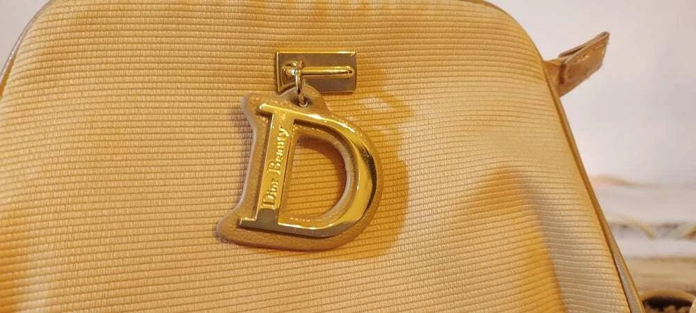 Miss Dior Esprit de Parfum 100ml + Small Toiletry bag. Vintage discontinued rare.