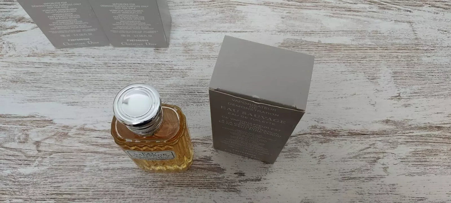 Eau Sauvage Dior EDT (eau de toilette) 100ml Discontinued vintage.