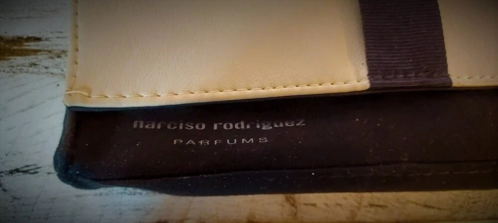 Essence eau de Musc Narciso Rodriguez 125ml + Toiletry Bag. Discontinued.