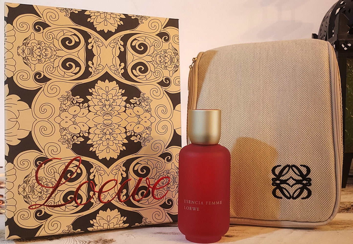 Esencia Femme de Loewe EDT 100ml + Gel 150ml + Bag + Box. Discontinued vintage.