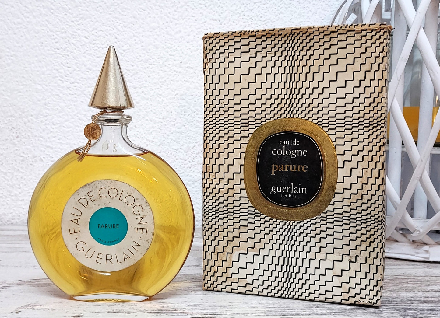 Parure Guerlain EDC (eau de cologne SPLASH) SIZE: 18cm x 12cm Extremely rare.