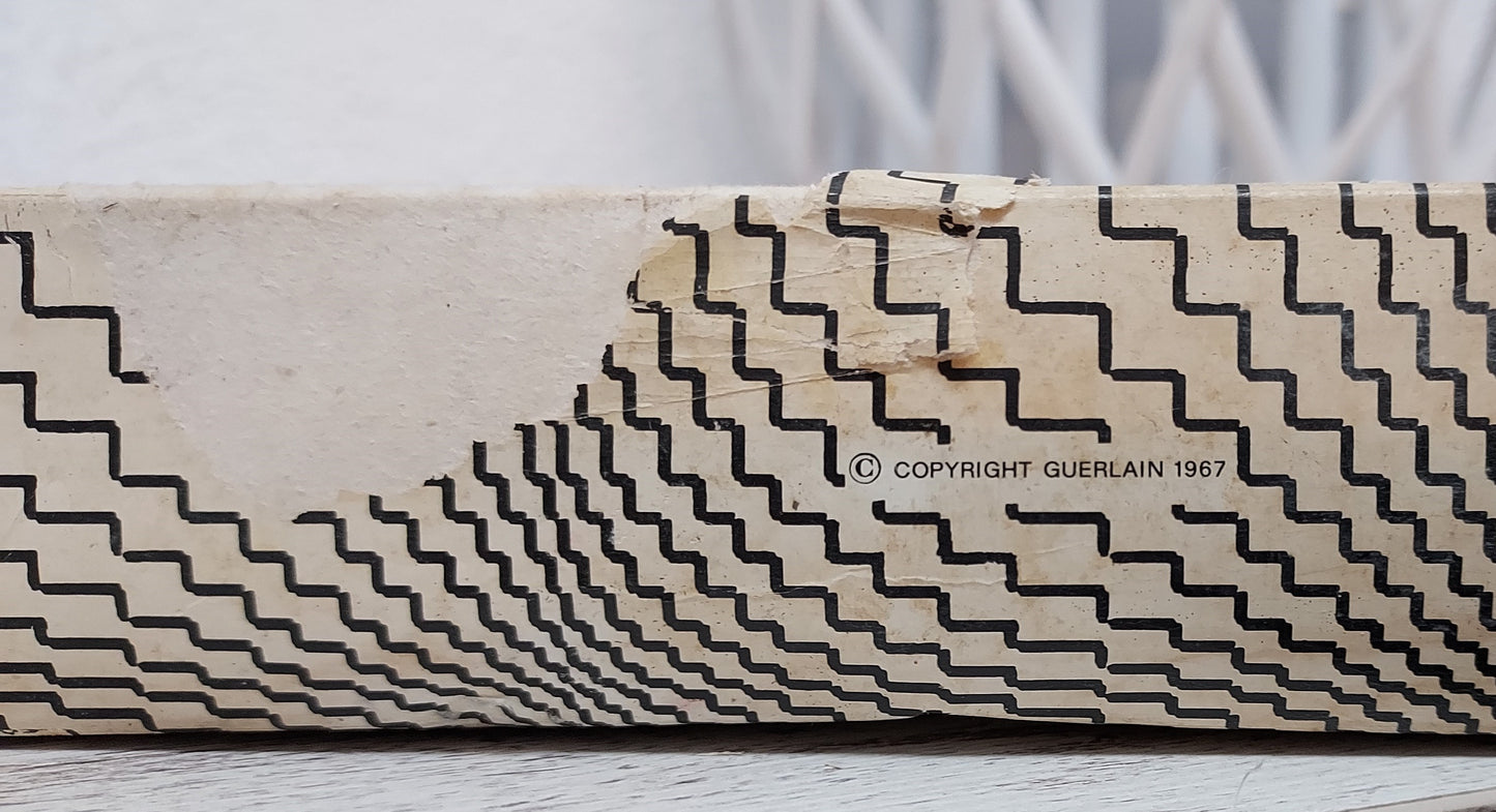 Parure Guerlain EDC (eau de cologne SPLASH) SIZE: 18cm x 12cm Extremely rare.
