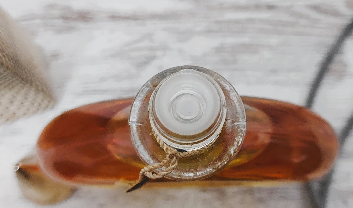 Parure Guerlain EDC (eau de cologne SPLASH) SIZE: 18cm x 12cm Extremely rare.