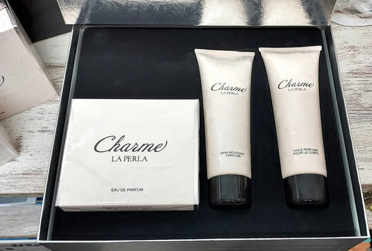 Charme La Perla EDP (eau de parfum) 50ml + Body Lotion 125ml + Shower Gel 125ml.