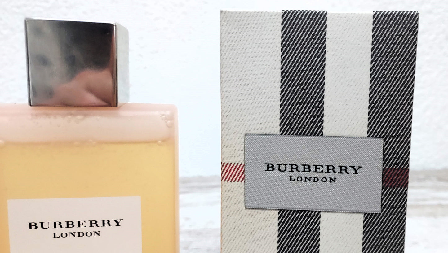 Burberry London for Her Delicate floral shower gel 150 ml. Discontinued vintage.