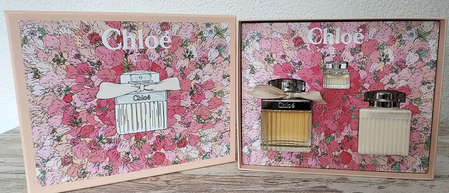 Chloe eau de parfum 75 ml + Body Lotion 100 ml + eau de parfum 5 ml. Batch from 2021.