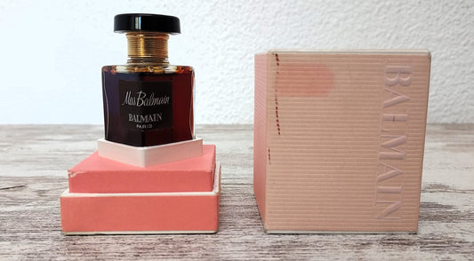 Compartir Miss Balmain PURE PARFUM 14ml. Discontinued vintage extremely rare. DAMAGED BOX.