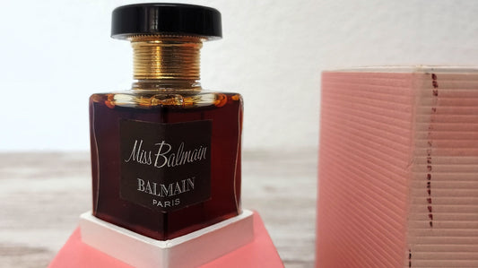 Compartir Miss Balmain PURE PARFUM 14ml. Discontinued vintage extremely rare. DAMAGED BOX.