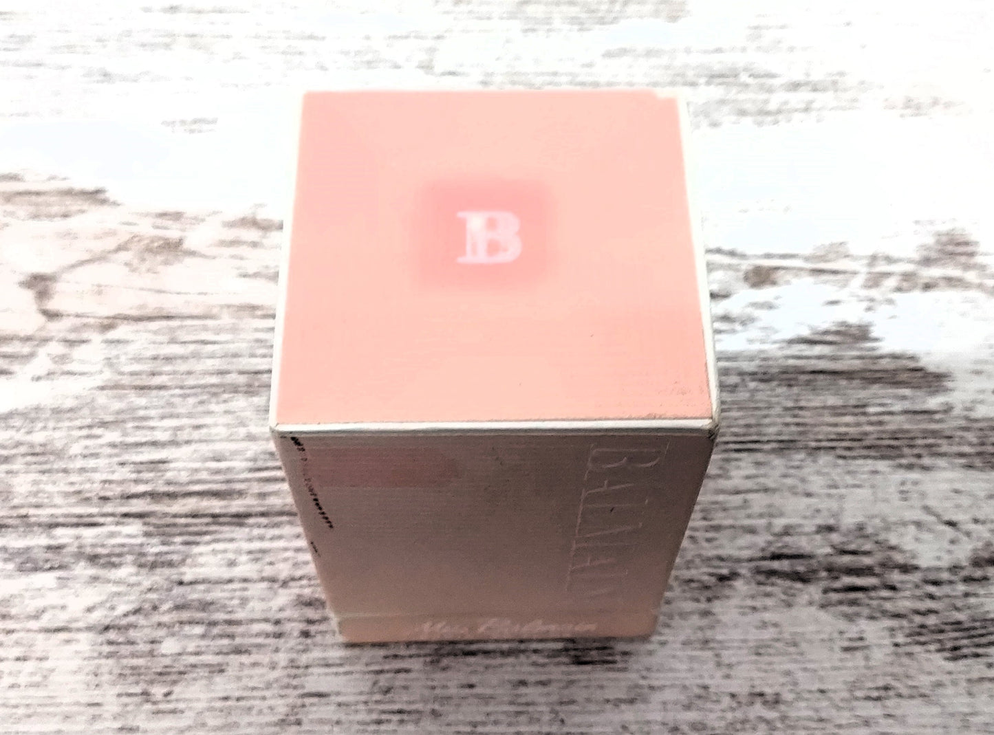 Compartir Miss Balmain PURE PARFUM 14ml. Discontinued vintage extremely rare. DAMAGED BOX.