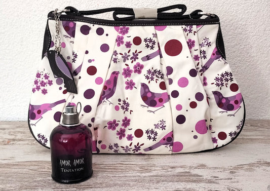 Amor Amor Tentation Cacharel EDP (eau de parfum) 100ml + Bag or Toiletry Bag. Discontinued.
