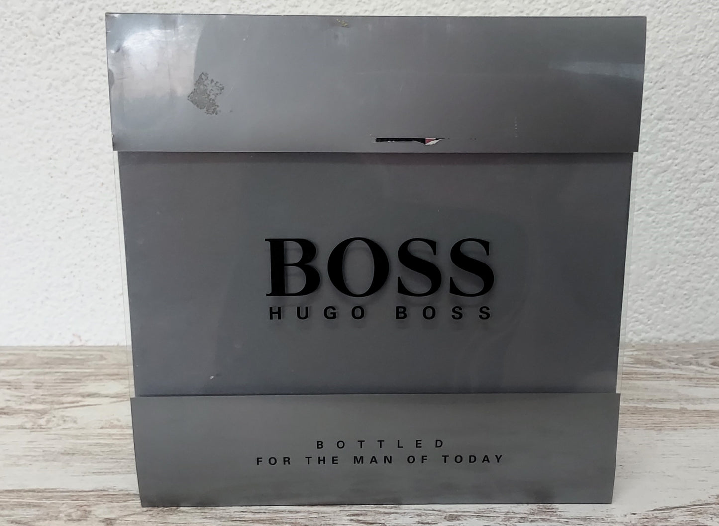 Boss Bottled Hugo Boss EDT 100ml + After Shave 75ml + Gel 50ml. YEAR 2016.