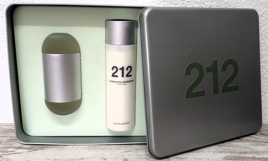 212 Woman Carolina Herrera EDT 100ml + Body Lotion 250ml. Discontinued vintage 2006.