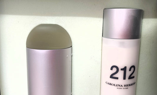 212 Woman Carolina Herrera EDT 100ml + Body Lotion 250ml. Discontinued vintage 2006.
