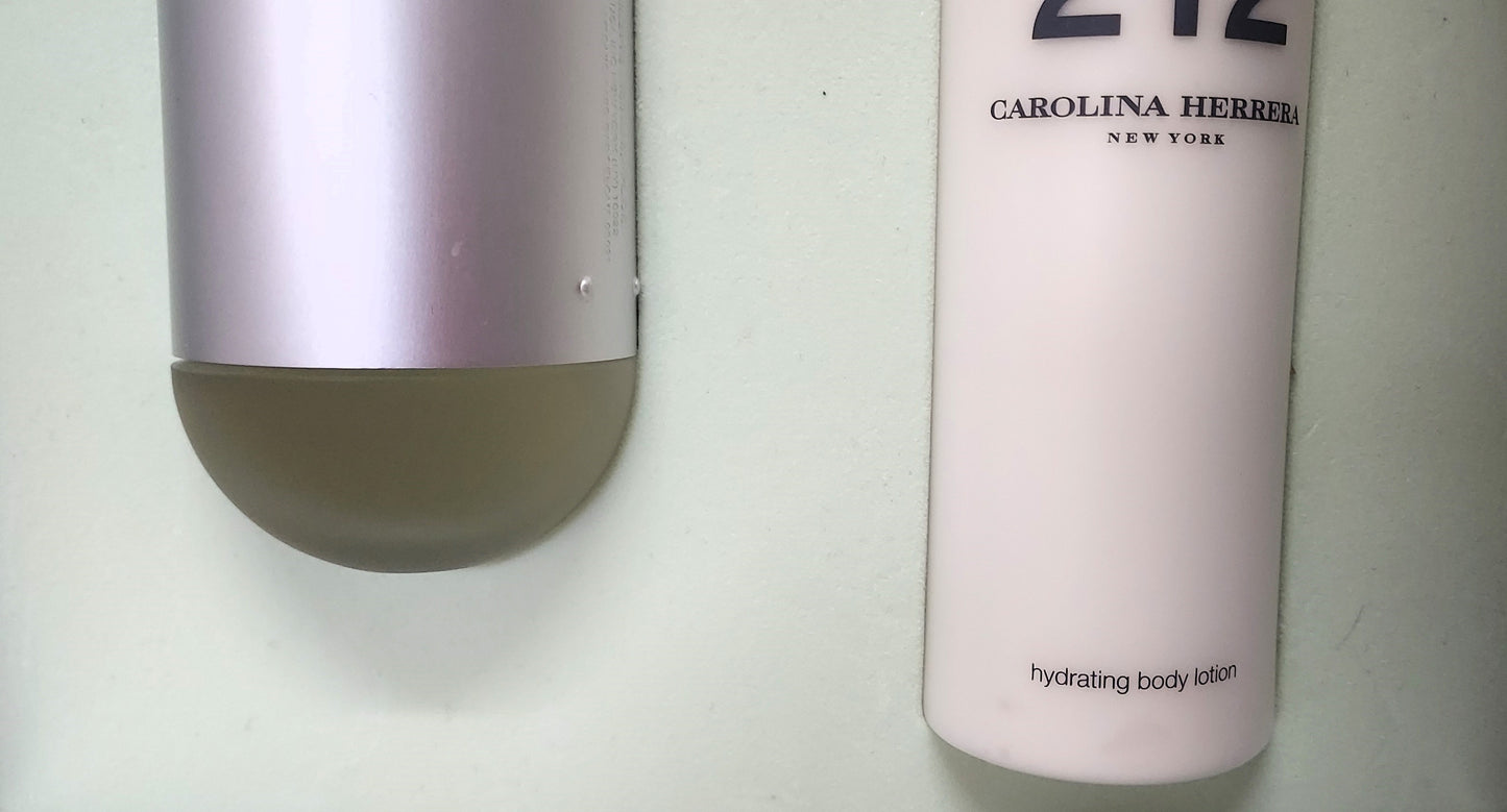 212 Woman Carolina Herrera EDT 100ml + Body Lotion 250ml. Discontinued vintage 2006.