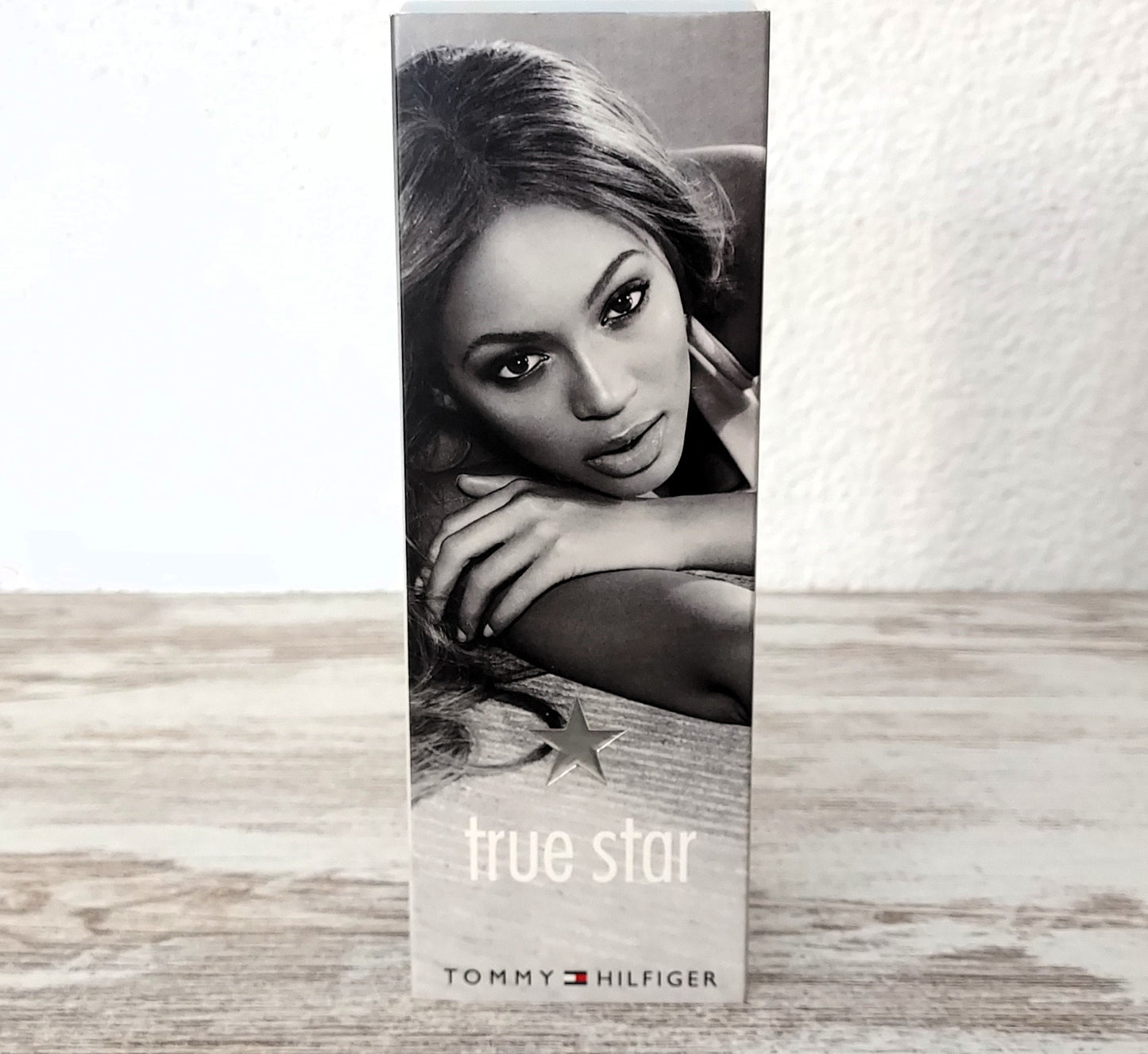 True Star Woman Tommy Hilfiger EDP (eau de parfum) 50ml. Discontinued vintage.