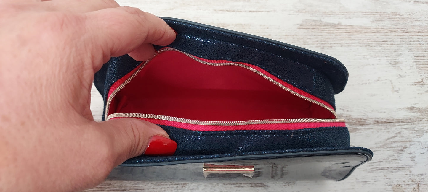 Omnia Coral Bvlgari EDT (eau de toilette) 65ml + EDT 15ml + Toiletry bag. Discontinued.