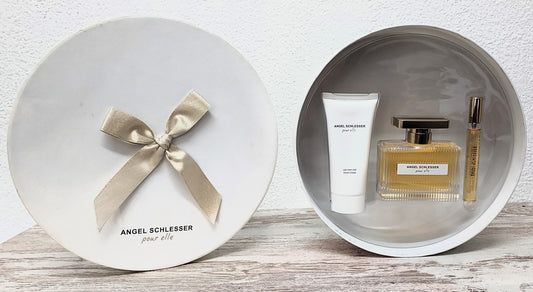 Angel Schlesser pour Elle EDP 100ml + EDP 10ml + Body Lotion 100ml. Discontinued.