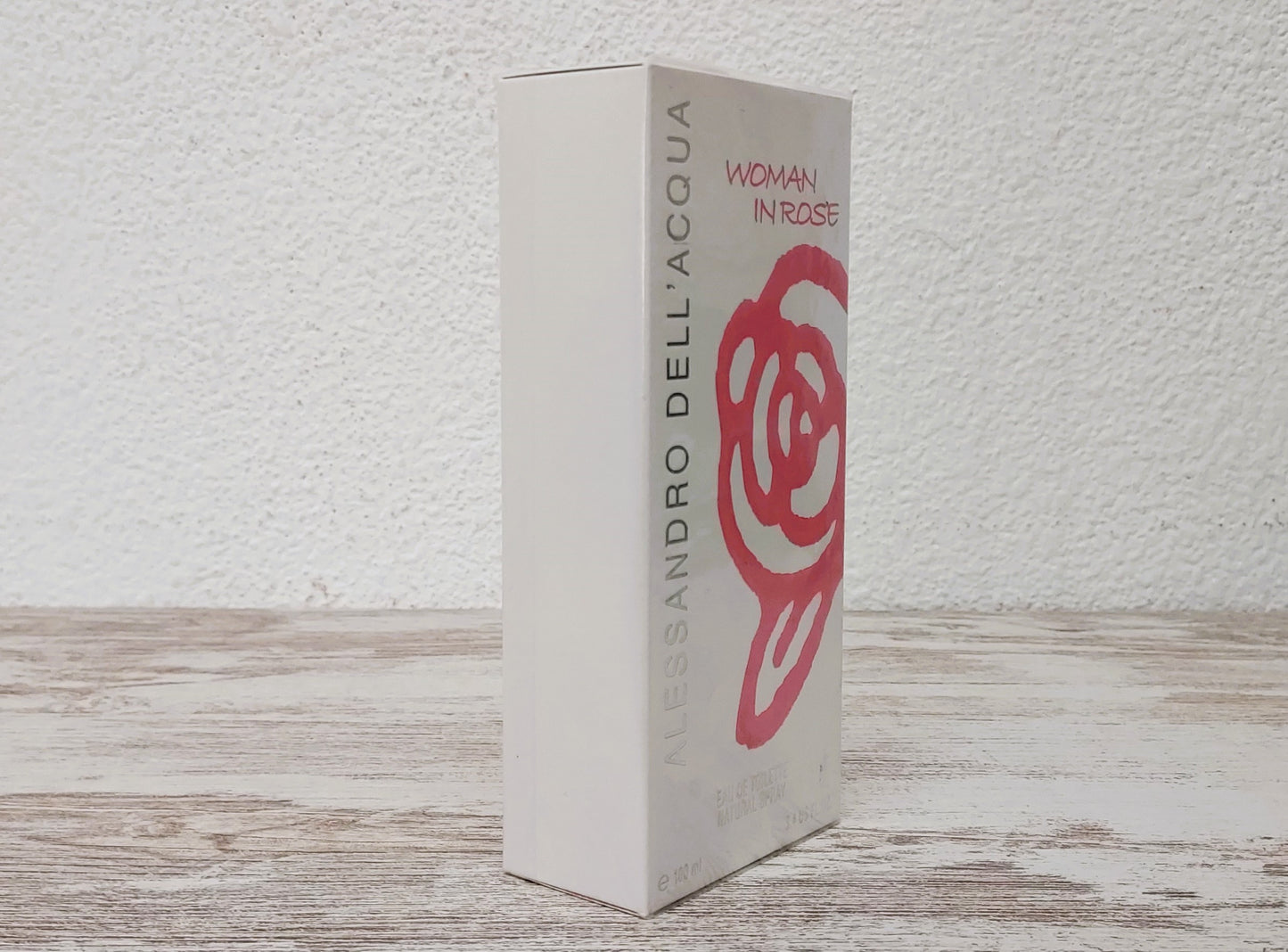 Woman in Rose Alessandro Dell'Acqua EDT (eau de toilette) 100ml. Discontinued vintage.