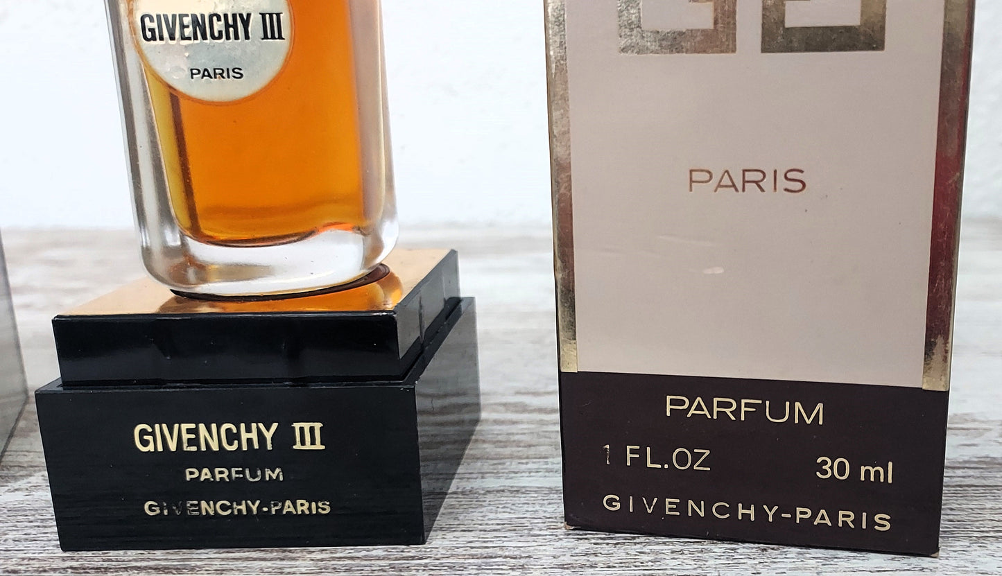 Givenchy III PURE PARFUM 30ml. Vintage extremely rare item. BOX STAINED.