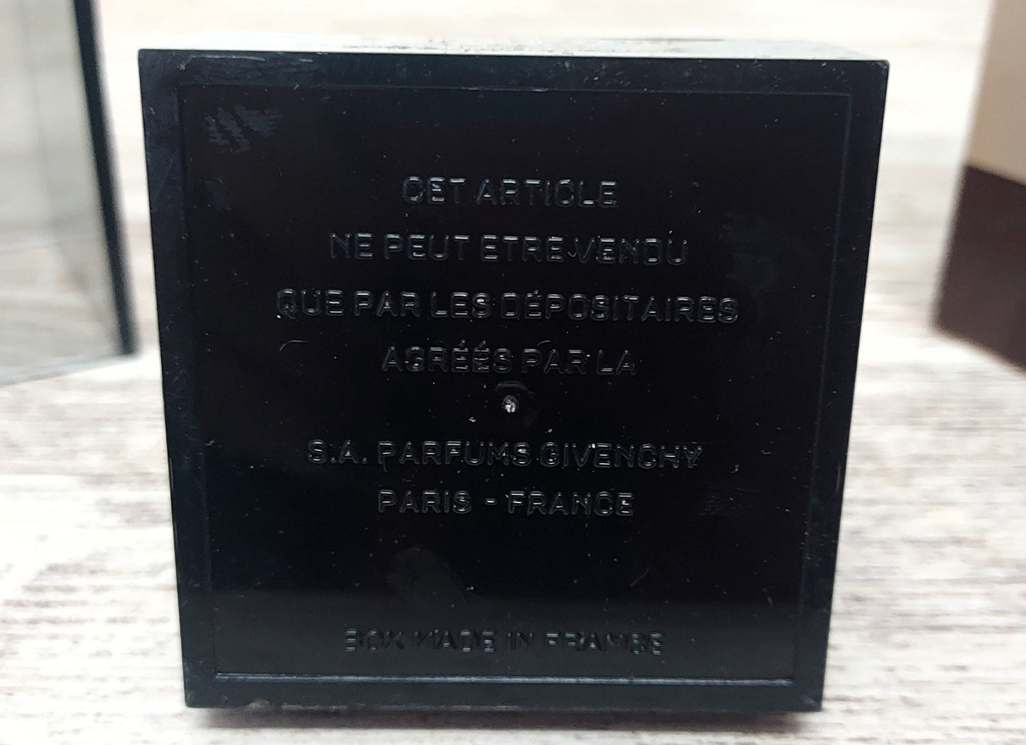 Givenchy III PURE PARFUM 30ml. Vintage extremely rare item. BOX STAINED.