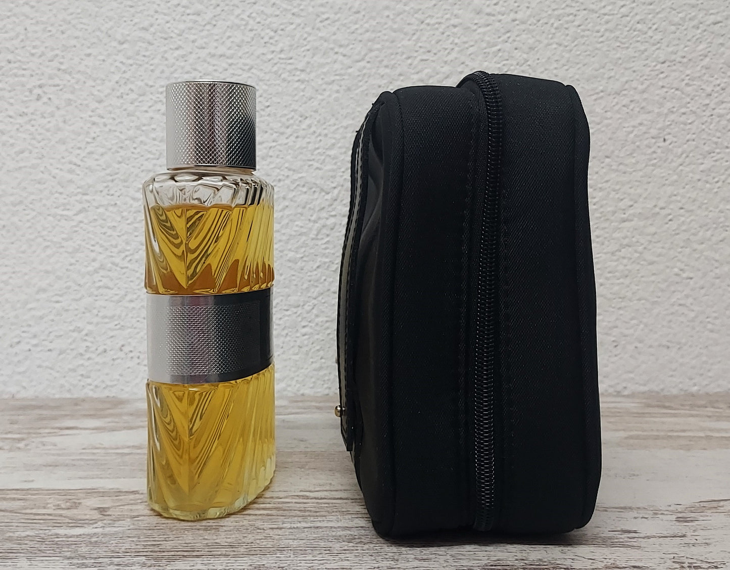 Eau Sauvage Dior EDT SPLASH 480ml / 16Oz + After Shave Balm 100ml + Toiletry bag.