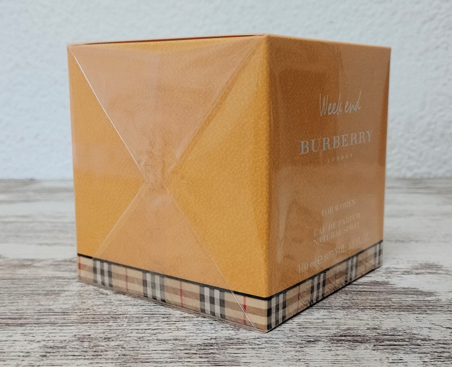 Burberry Weekend EDP (eau de parfum) 100 ml. Discontinued vintage formula.