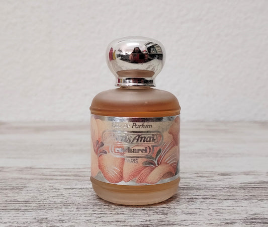Anais Anais Cacharel EDP (eau de parfum SPLASH) 30 ml. Discontinued vintage formula. Extremely rare.