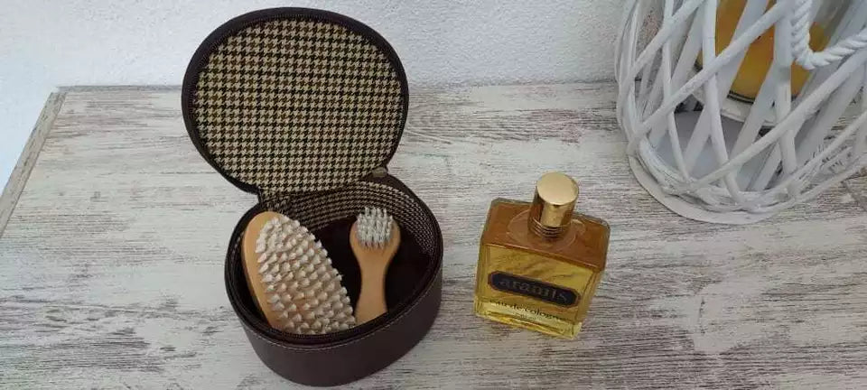 Aramis pour Homme EDC (eau de cologne SPLASH) 240ml + Accessories. Vintage rare.