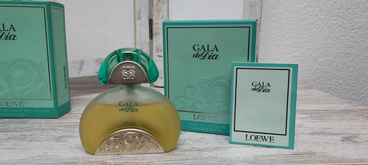 Gala de Dia Loewe EDT 50ml (quantity as shown in the pictures). Vintage original formula.