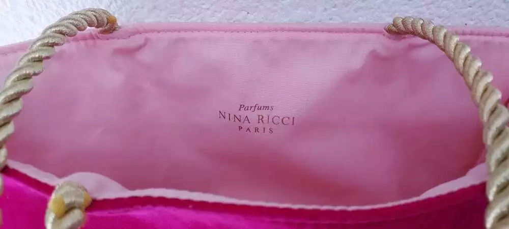 Deci Dela Nina Ricci EDT (eau de toilette) 50ml + Toiletry Bag. Discontinued vintage.