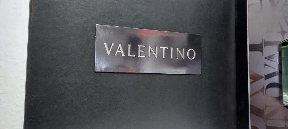 V pour Homme Valentino EDT 100ml + After Shave Balm 75ml. Extremely rare item.